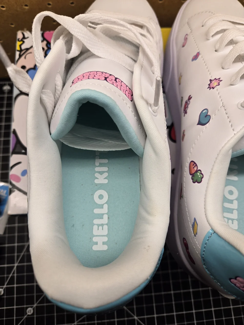 Heelys Hello Kitty and Friends Kids Shoe Box - Multicolor